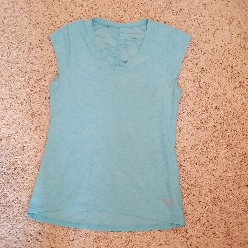 Balance Collection VNeck Ruched Back Top Small - Picture 4 of 12